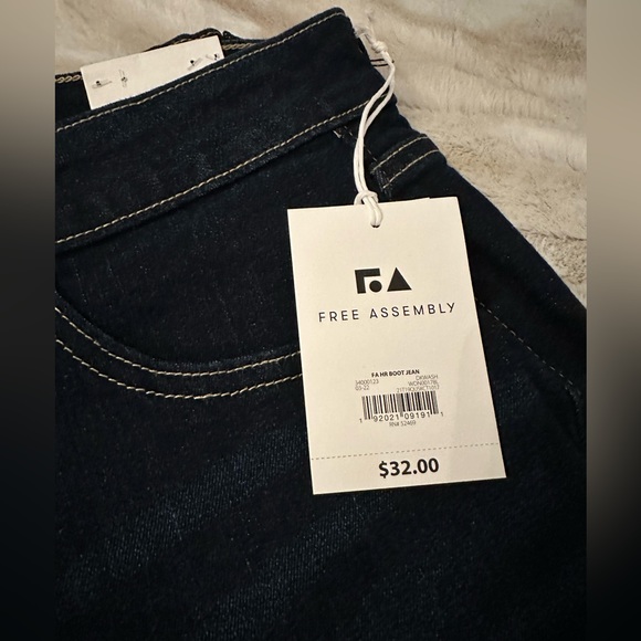 Free Assembly flare boot cut denim - Picture 3 of 4